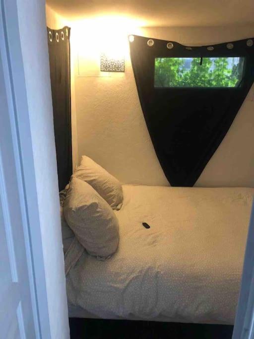 Logement Appartement Bourget Λε Μπουρζέ Εξωτερικό φωτογραφία