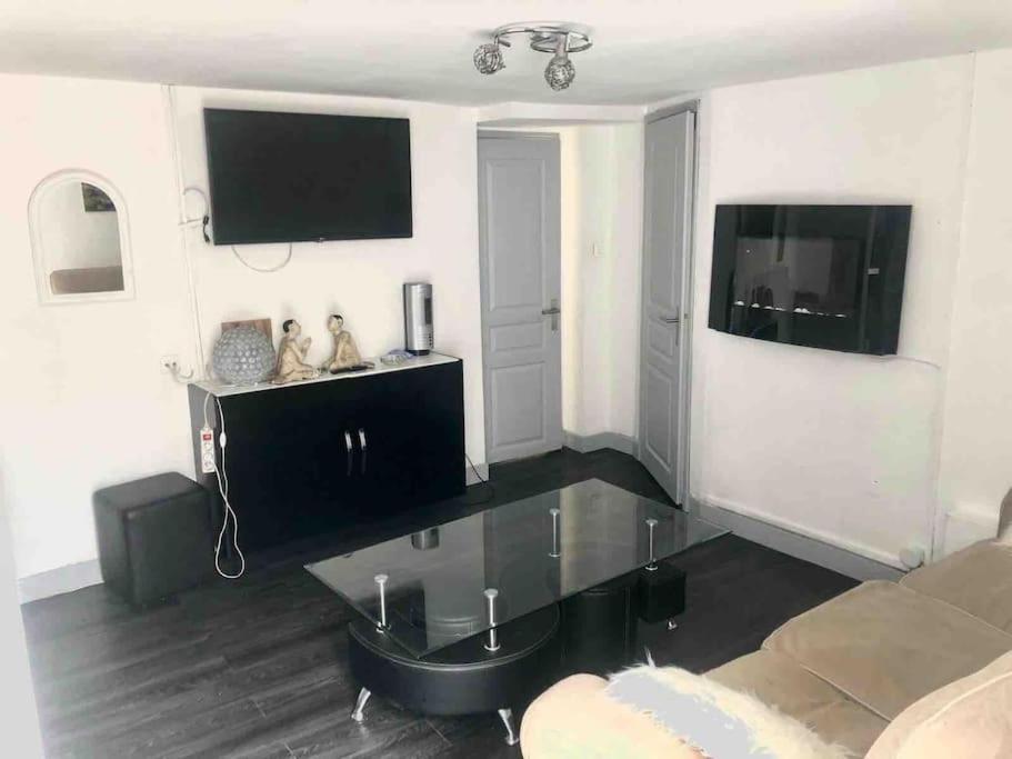 Logement Appartement Bourget Λε Μπουρζέ Εξωτερικό φωτογραφία